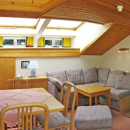 In Dienten With Ski-in Access & Sauna Appartement *