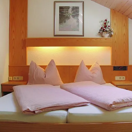 In Dienten With Ski-in Access & Sauna