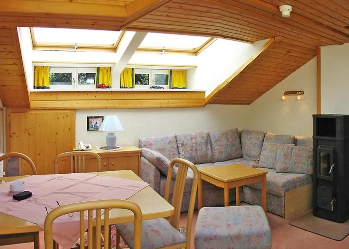 In Dienten With Ski-in Access & Sauna 公寓 *